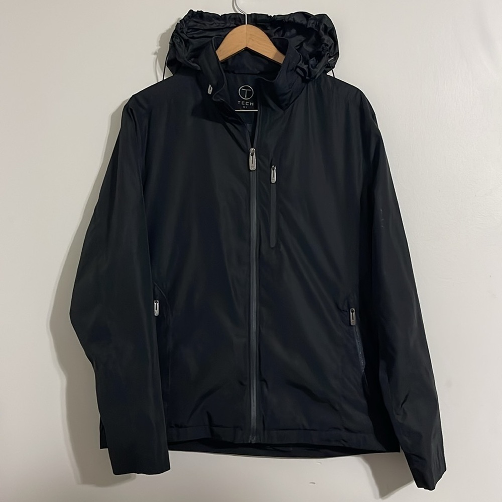 Tumi Tech men’s Black hooded Jacket Large